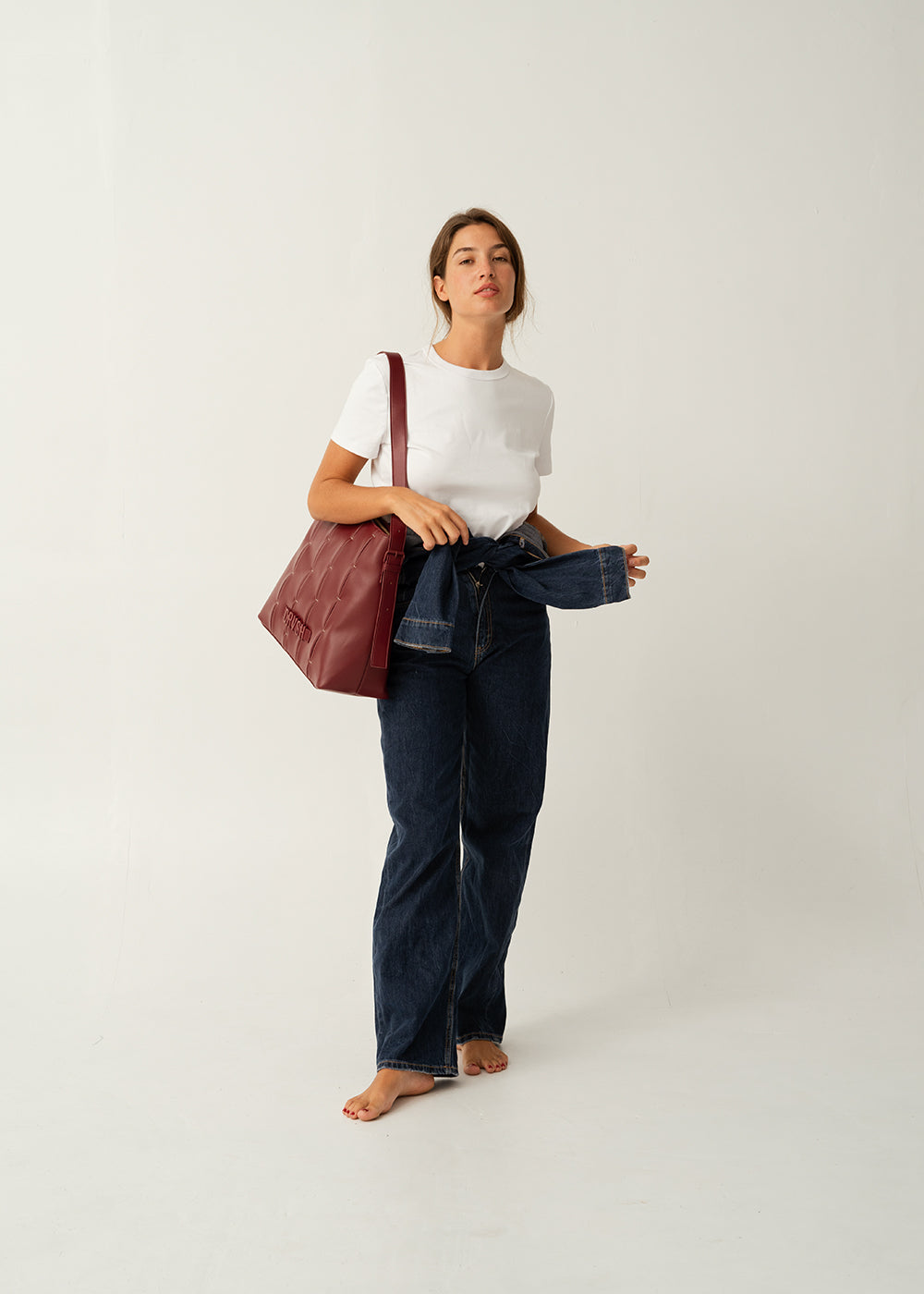 Shopper de piel vegana Candela de CRVSH, Burgundy
