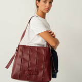 Shopper de piel vegana Candela de CRVSH, Burgundy