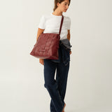 Shopper de piel vegana Candela de CRVSH, Burgundy